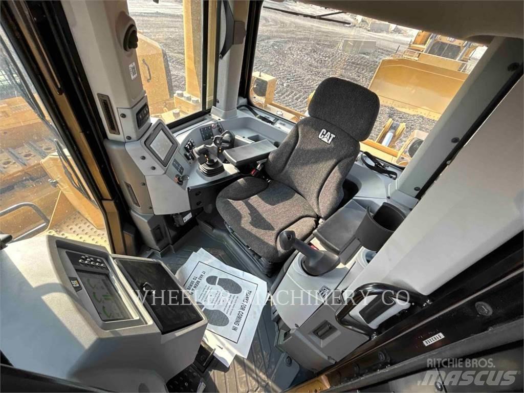 CAT D8 SU Buldozere pe senile