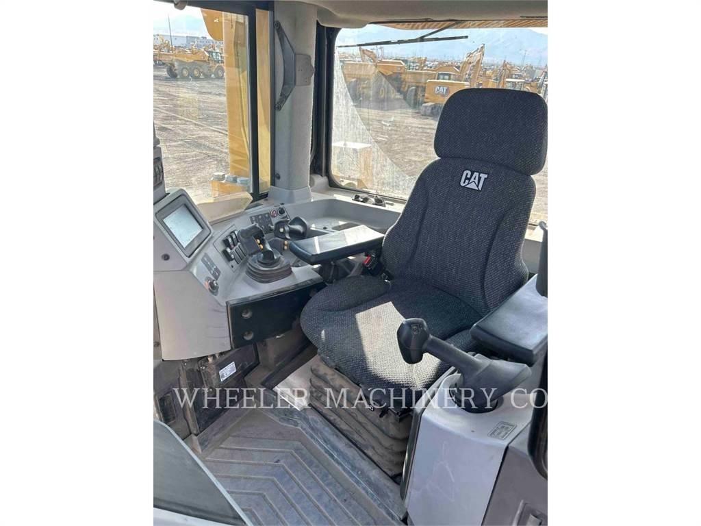 CAT D8 SU Buldozere pe senile