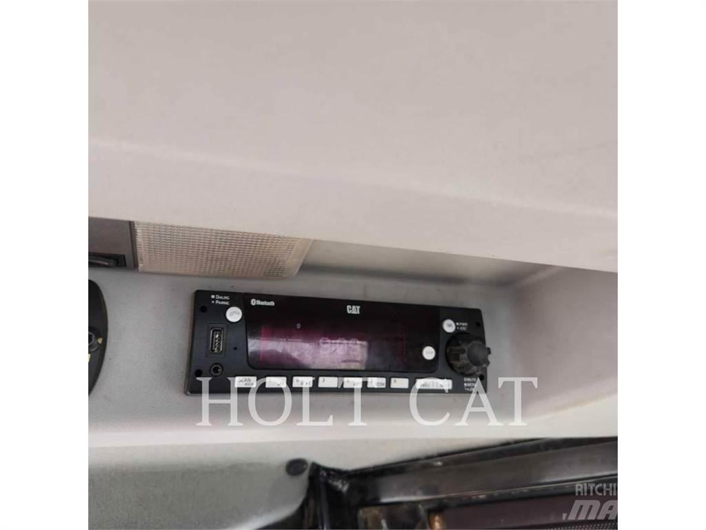 CAT D8T Buldozere pe senile