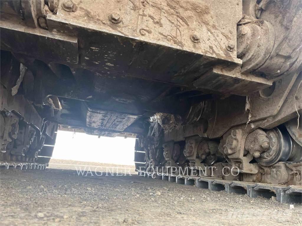 CAT D8T Buldozere pe senile