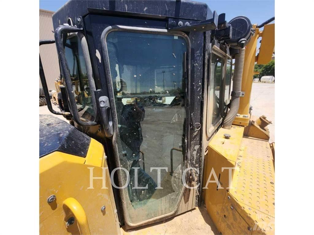CAT D8T Buldozere pe senile