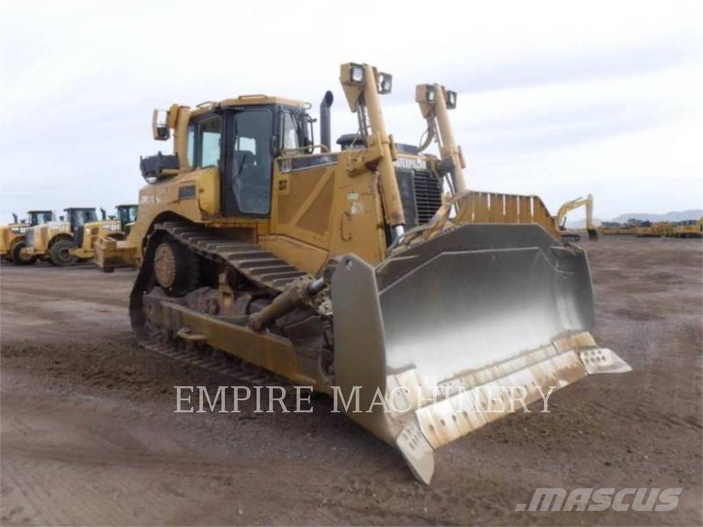 CAT D8T Buldozere pe senile