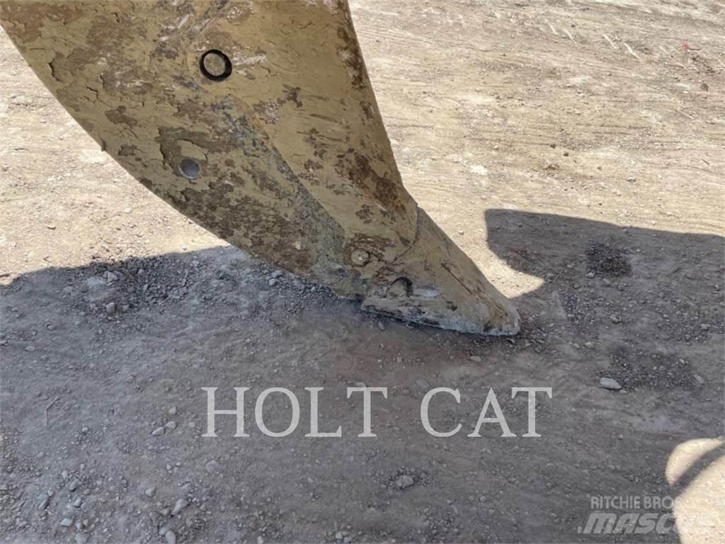 CAT D8T Buldozere pe senile