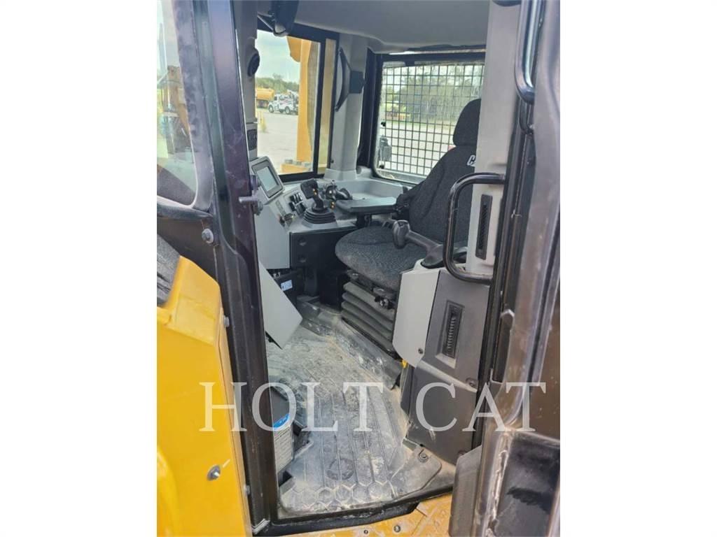 CAT D8T Buldozere pe senile