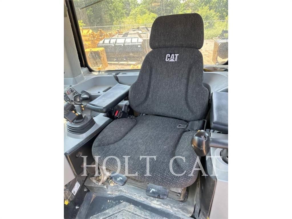 CAT D8T ABRI Buldozere pe senile