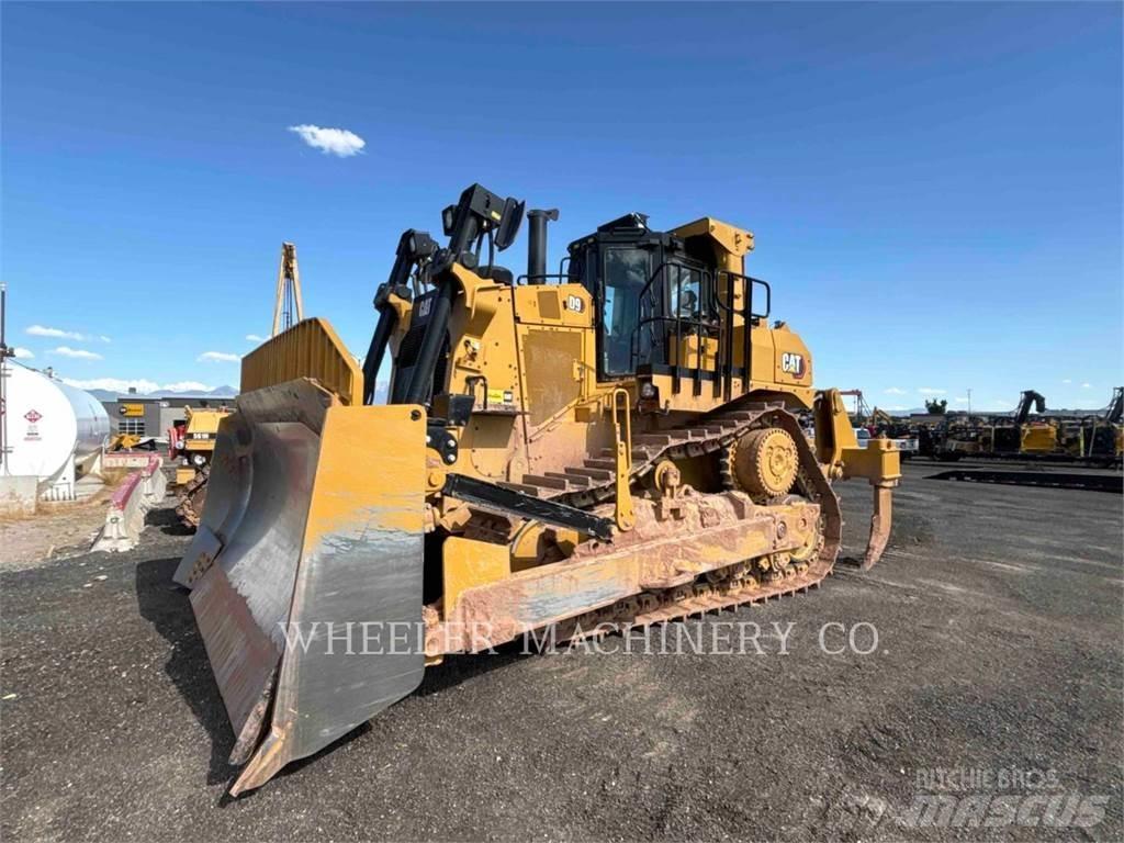 CAT D9 Buldozere pe senile