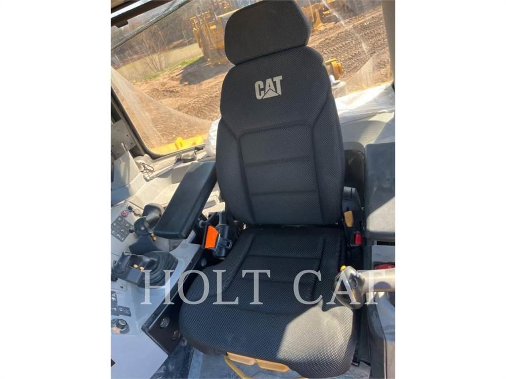 CAT D9 Buldozere pe senile