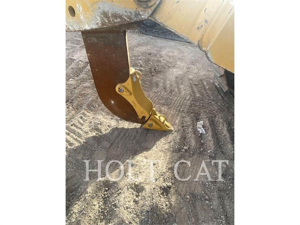 CAT D9 Buldozere pe senile