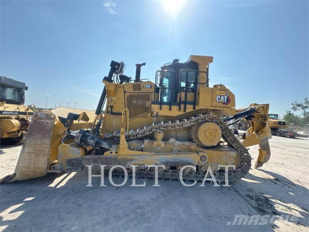 CAT D9 Buldozere pe senile