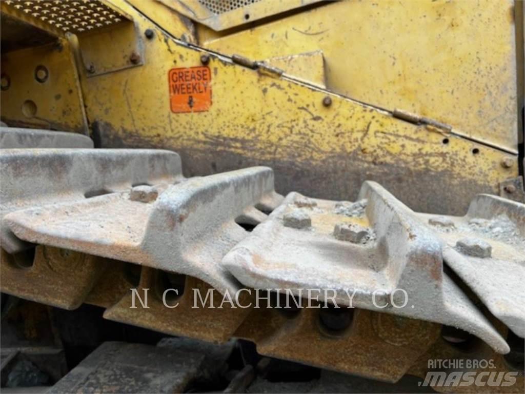 CAT D9N Buldozere pe senile