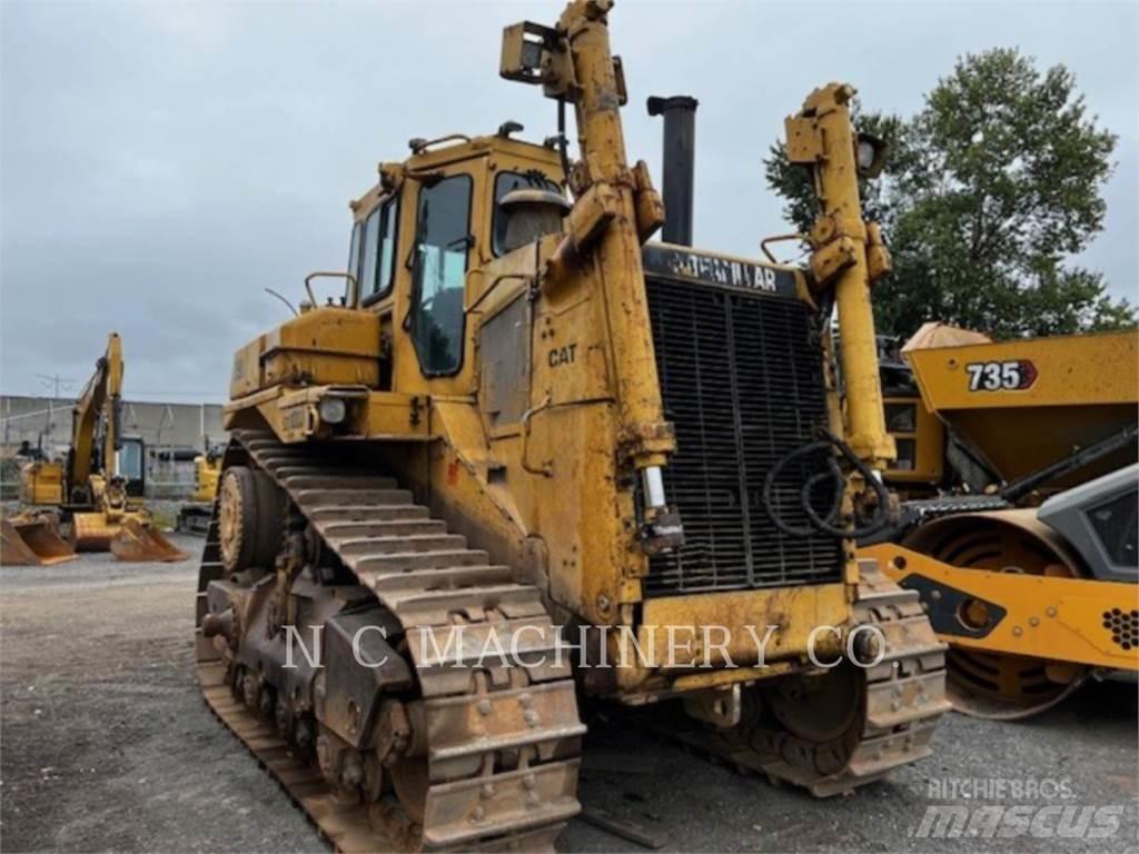 CAT D9N Buldozere pe senile
