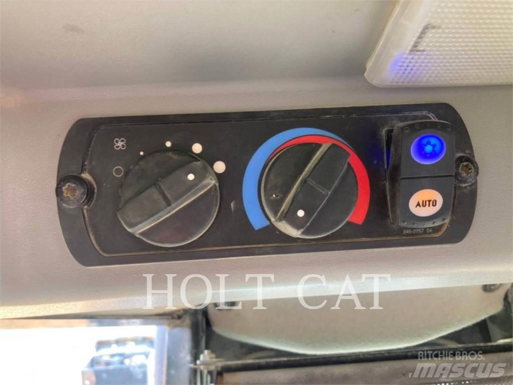 CAT D9T Buldozere pe senile