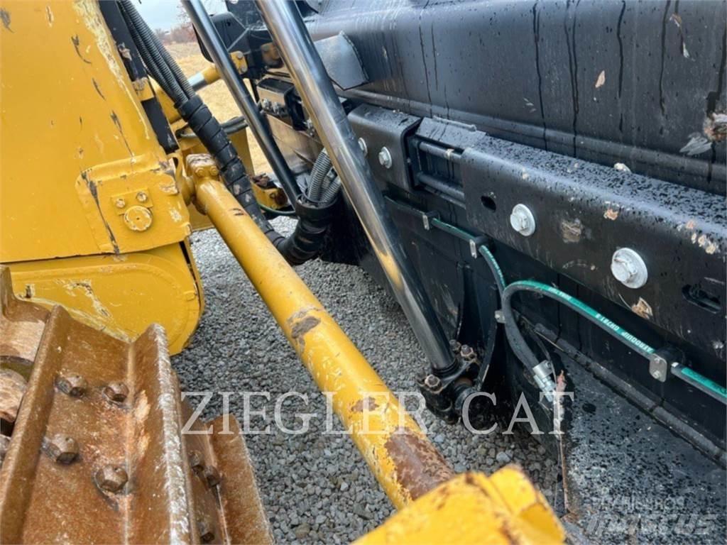 CAT D9T Buldozere pe senile