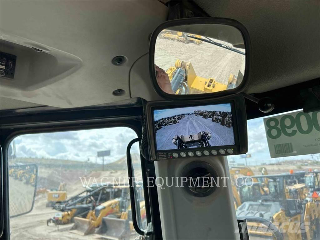 CAT D9T Buldozere pe senile
