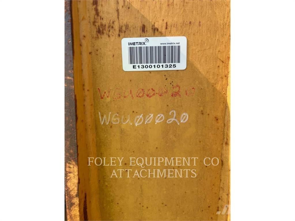 CAT FK38P60 Incarcator pe pneuri