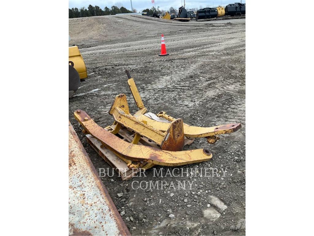 CAT FRONT SCARIFIER Scarificatoare