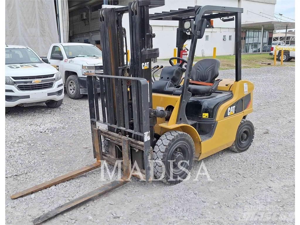 CAT LIFT TRUCKS DP25NM5 Stivuitor diesel