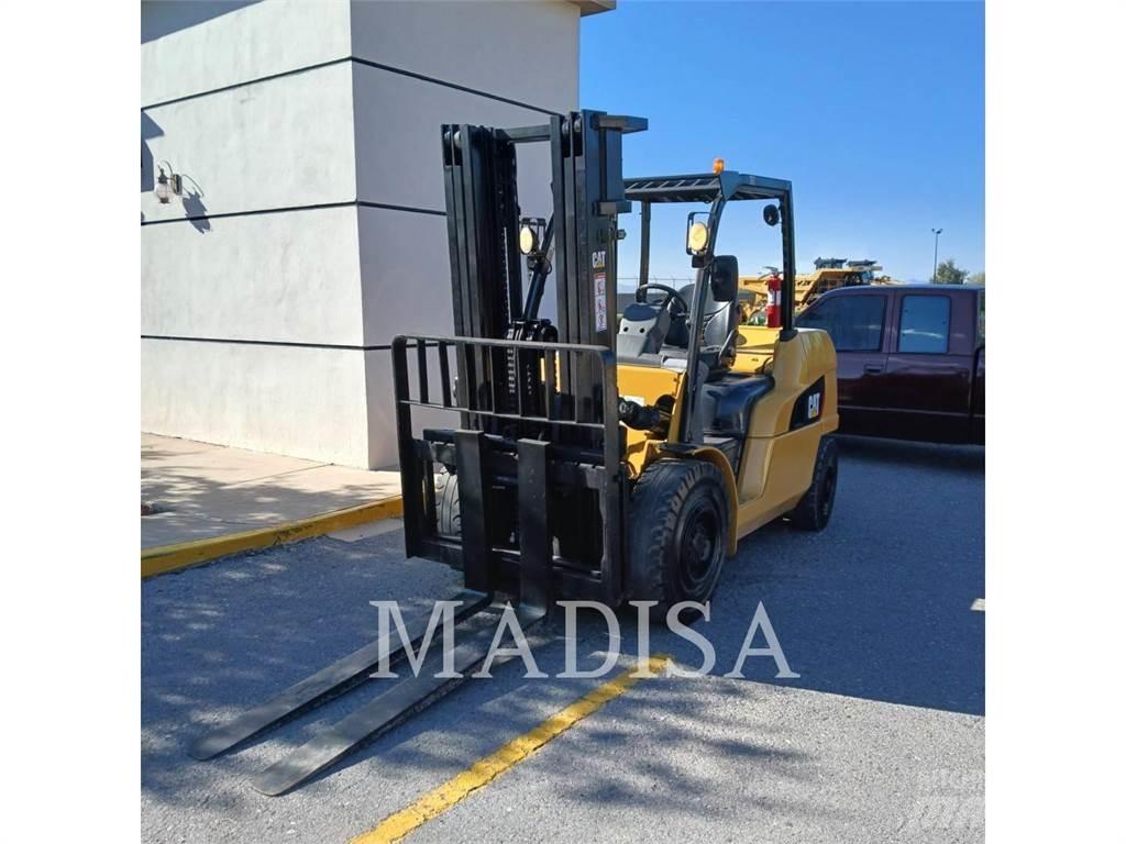 CAT LIFT TRUCKS DP50NM Stivuitor diesel