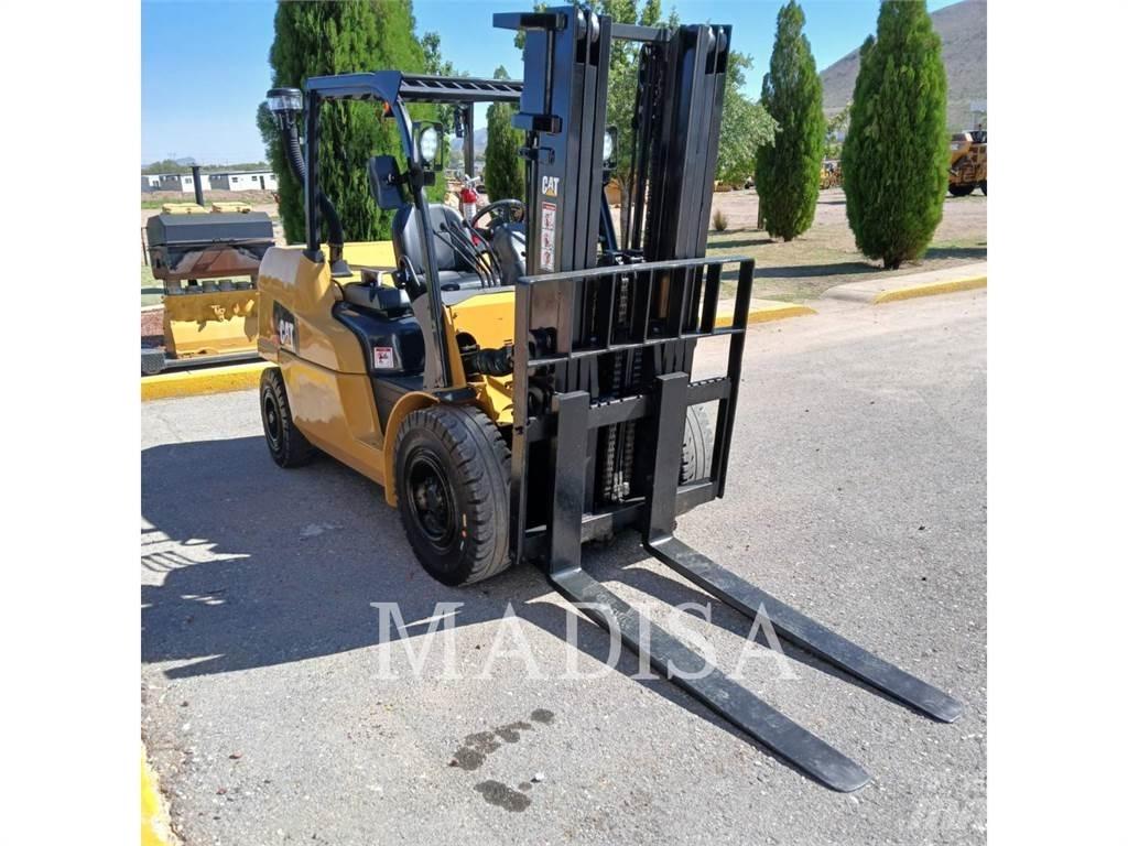 CAT LIFT TRUCKS DP50NM1 Stivuitor diesel