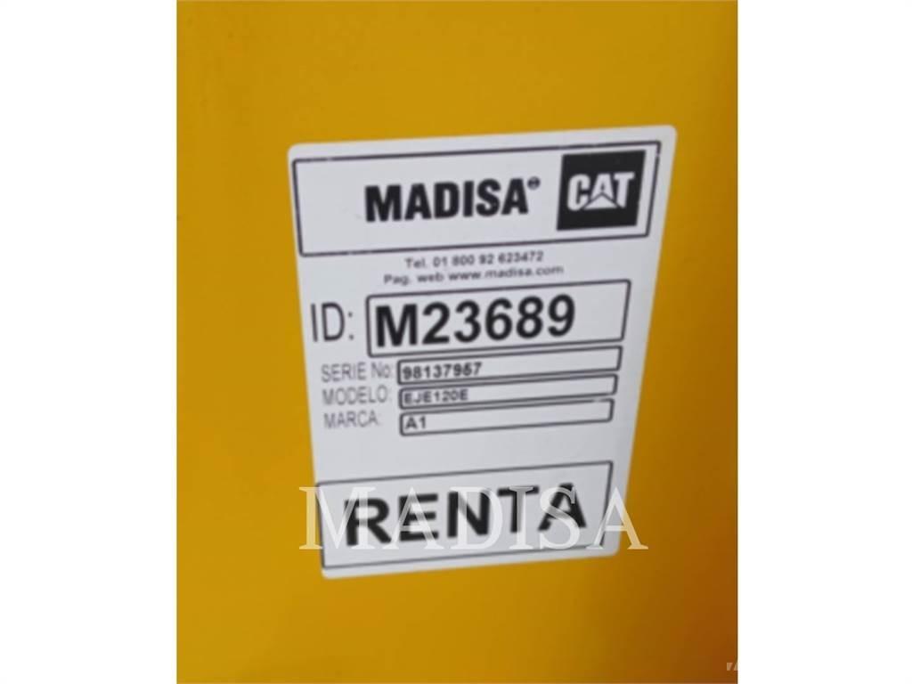 CAT LIFT TRUCKS EJE120E Utilaje de manevrarea a bustenilor