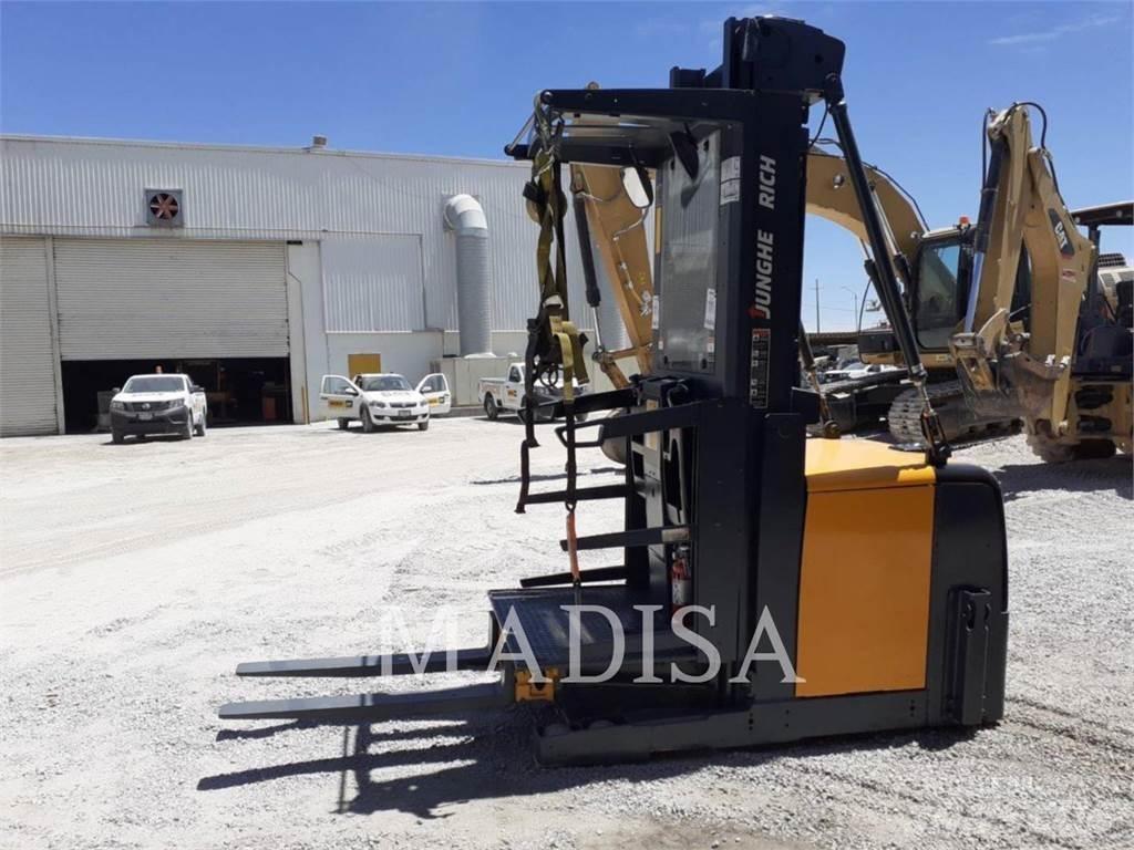 CAT LIFT TRUCKS EKS308 Strivuitoare-altele