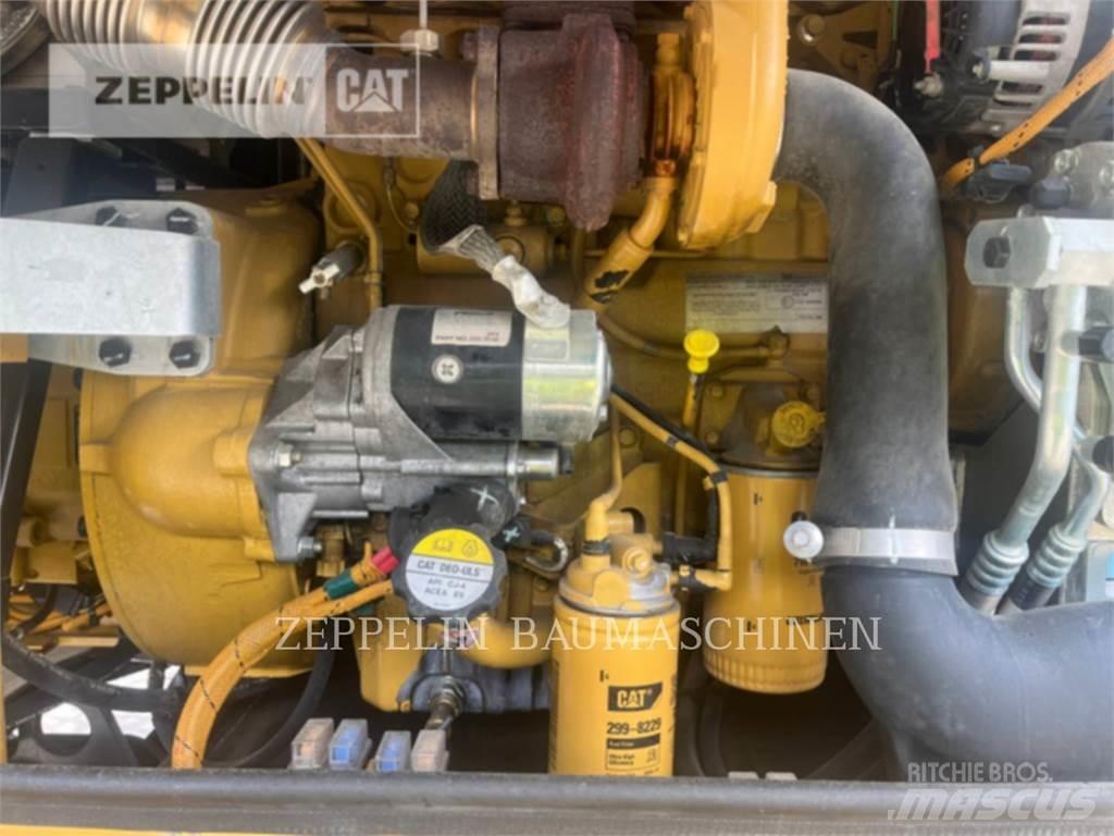 CAT M315D Excavatoare cu roti