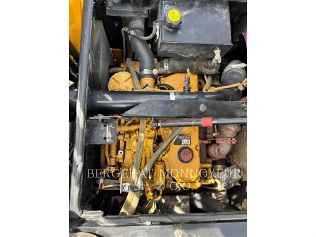 CAT M315F Excavatoare cu roti