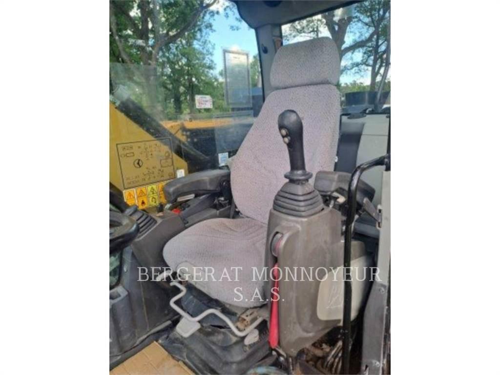 CAT M315F IVC Excavatoare cu roti
