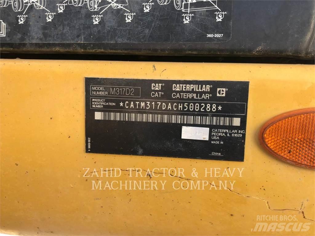 CAT M317D Excavatoare cu roti