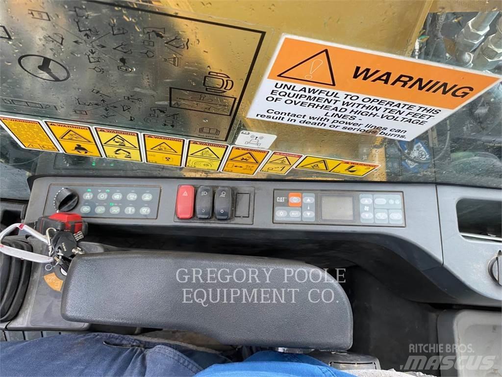 CAT M318F Excavatoare cu roti