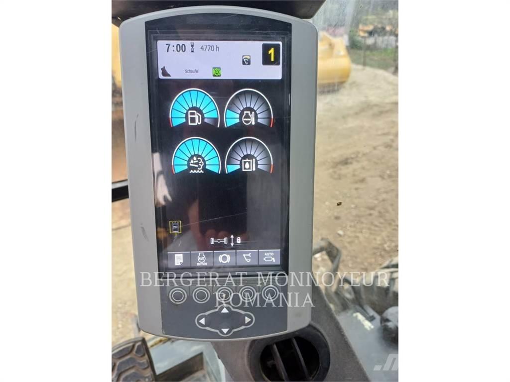 CAT M318F Excavatoare cu roti