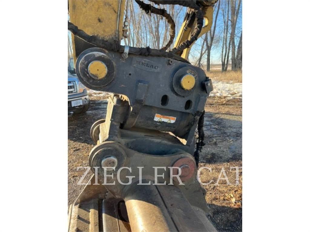 CAT M320F Excavatoare cu roti