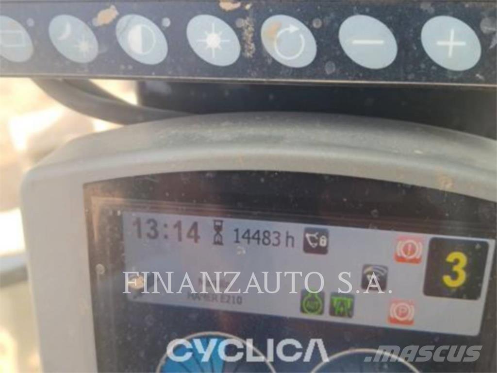 CAT M320F Excavatoare cu roti