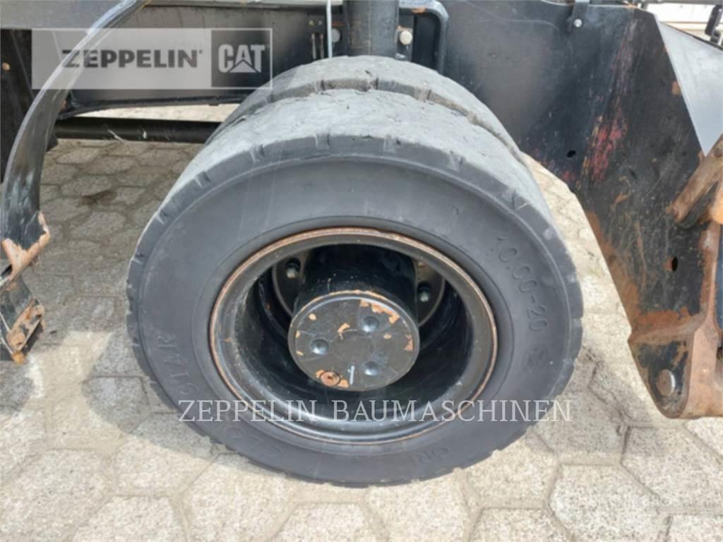 CAT MH3022-06C Excavatoare de demolare