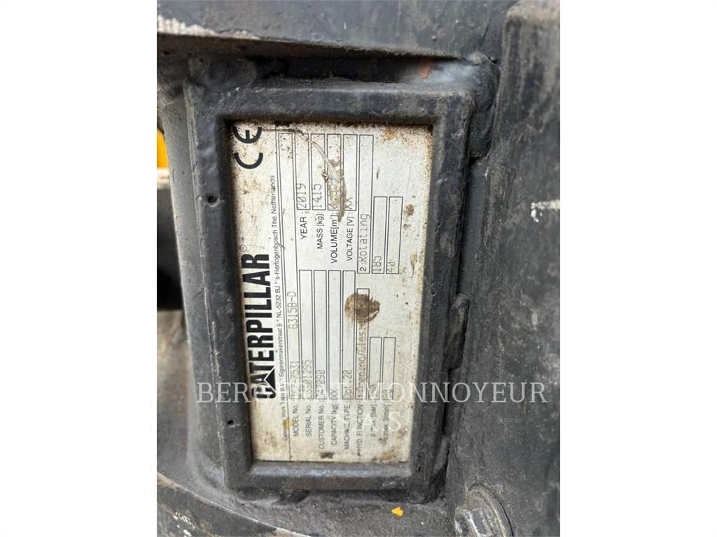 CAT MH3022-1 Excavatoare cu roti