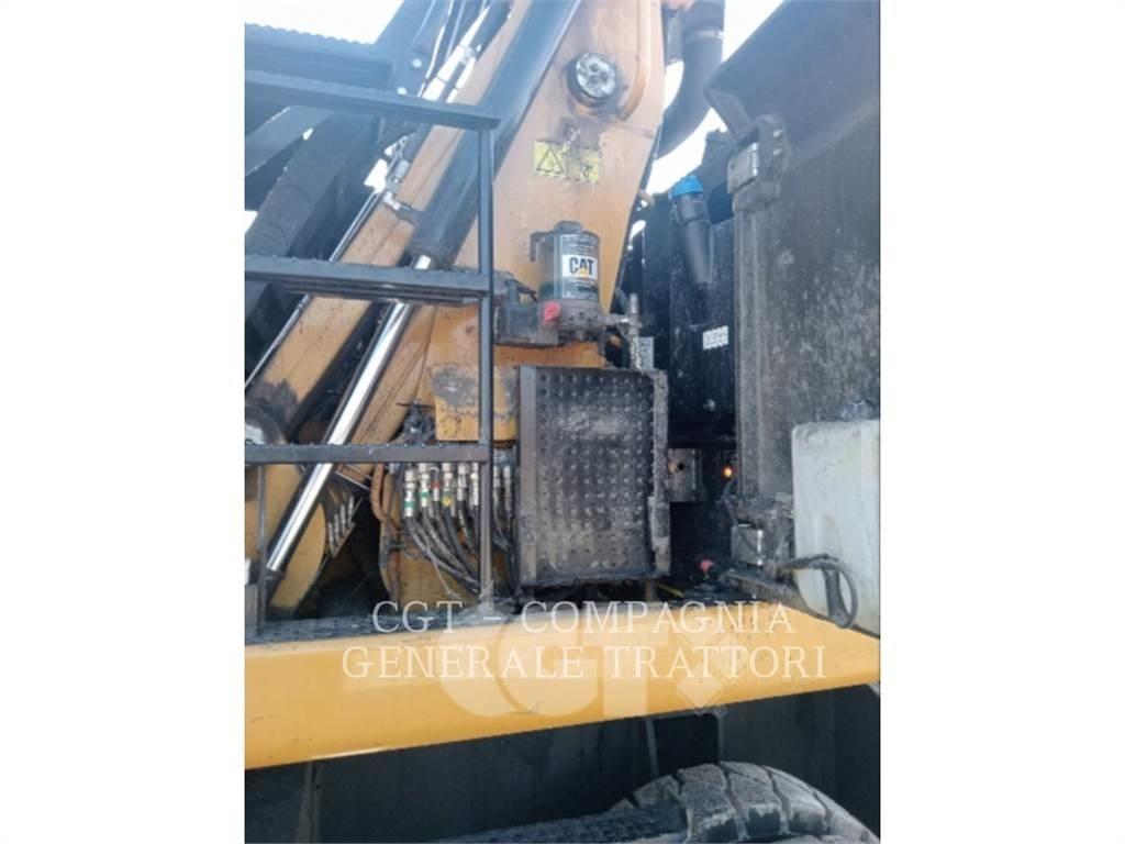 CAT MH3024 Excavatoare cu roti