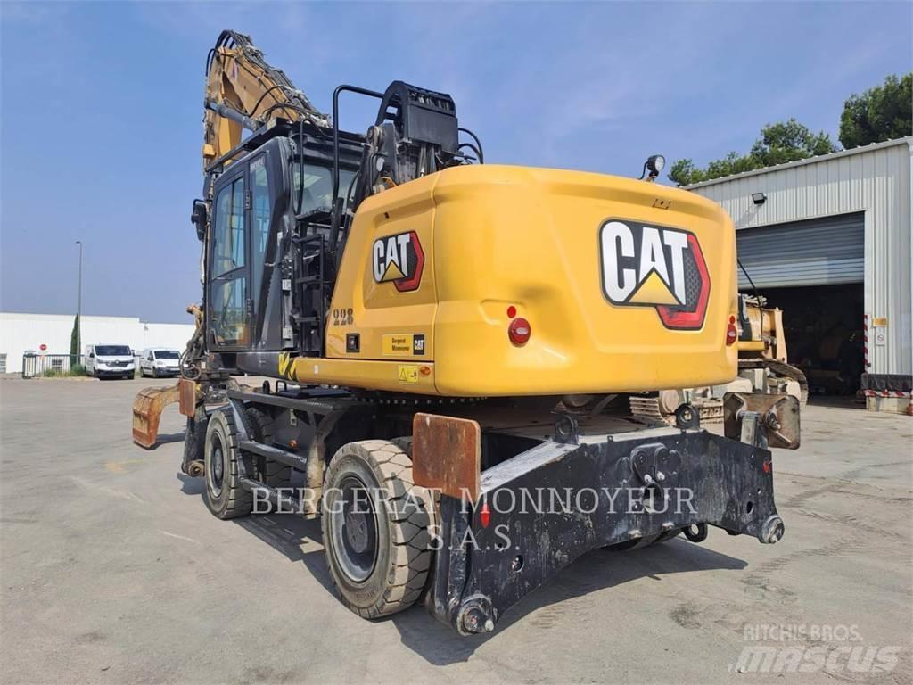 CAT MH3024 Excavatoare cu roti