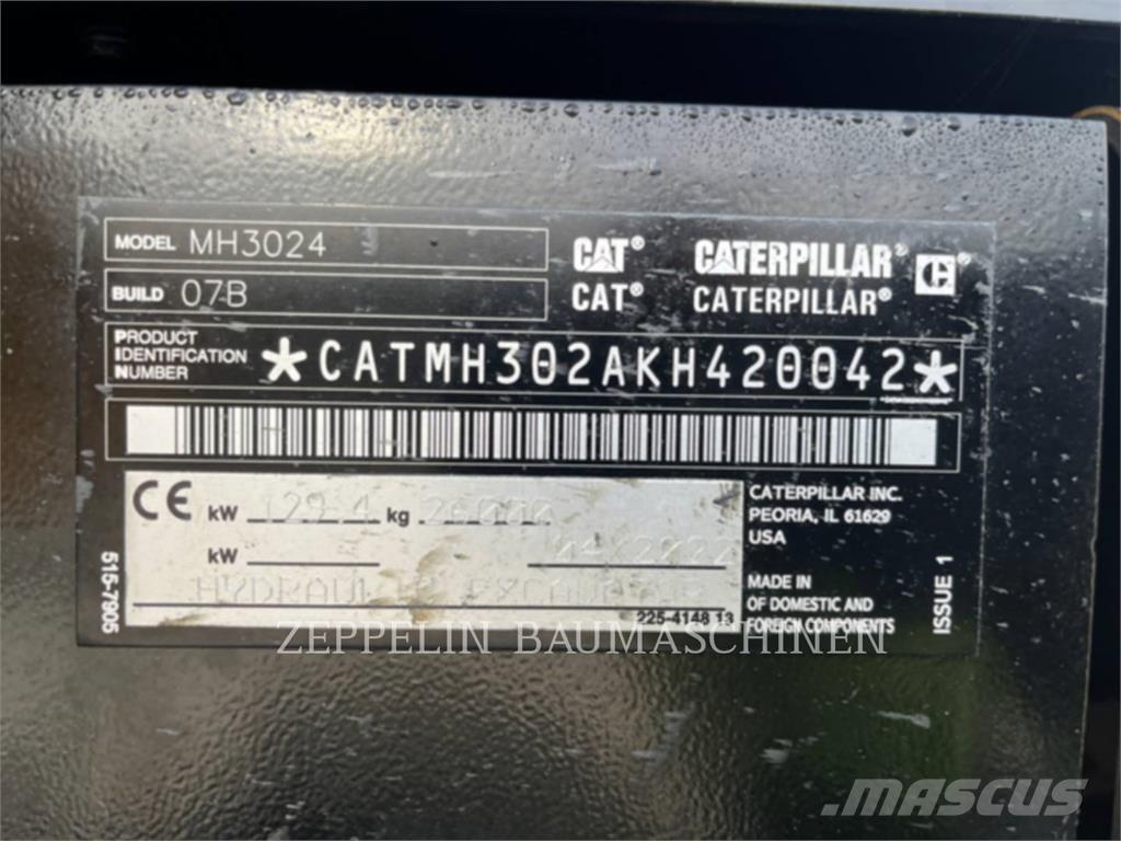 CAT MH3024-07A Excavatoare de demolare