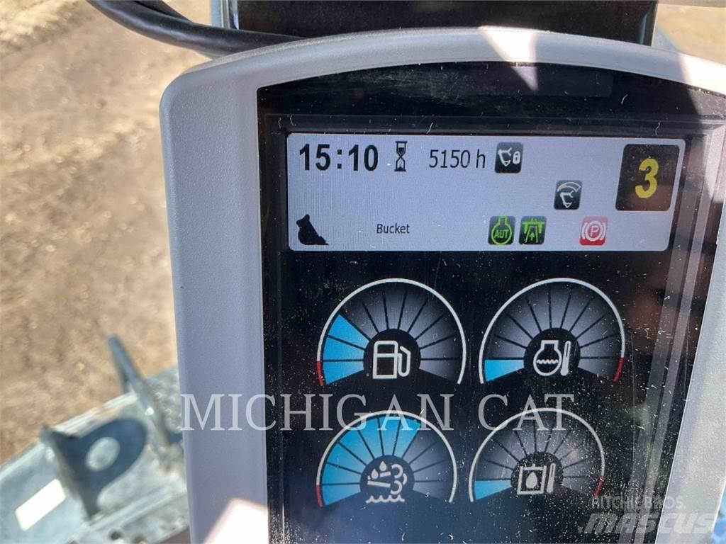 CAT MH3026 Excavatoare cu roti