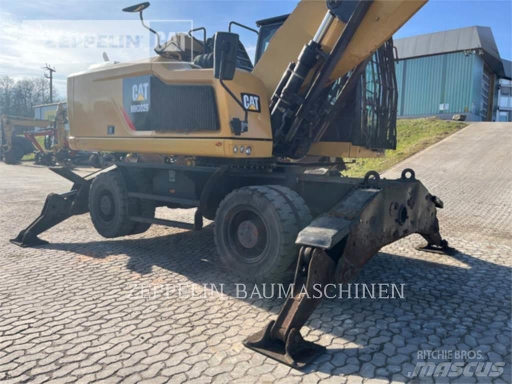 CAT MH3026-06C Excavatoare de demolare