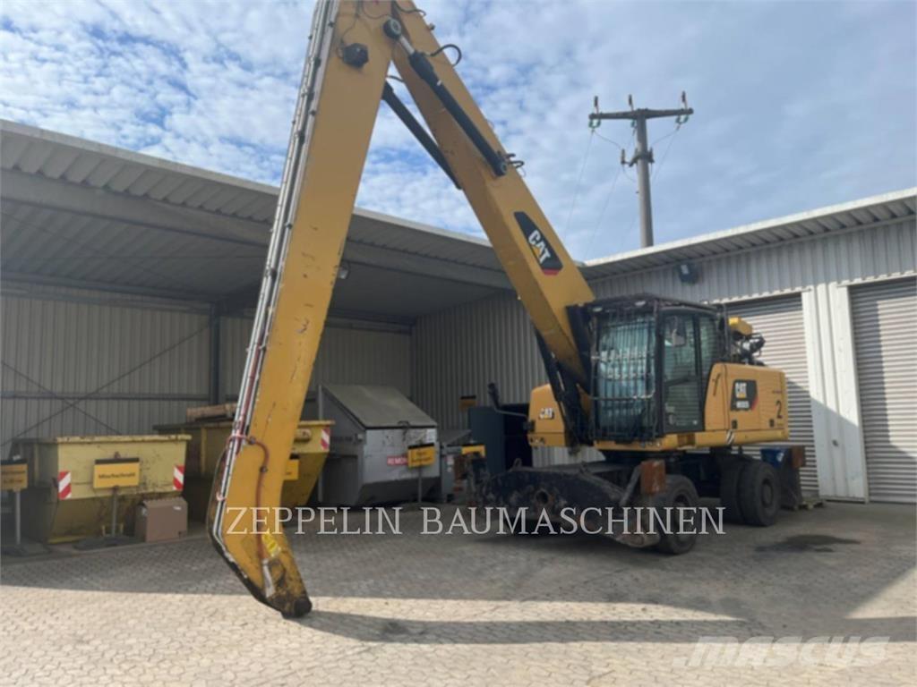 CAT MH3026-06C Excavatoare de demolare
