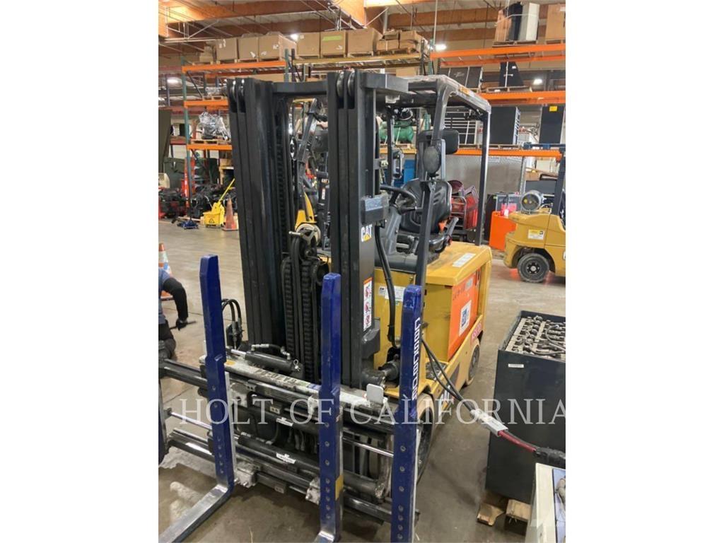 CAT MITSUBISHI EC30N2 Stivuitor electric