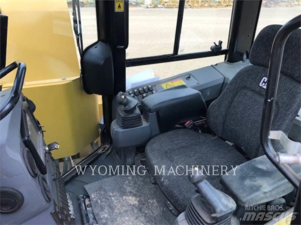 CAT PL61 Buldozere pentru montat tevi