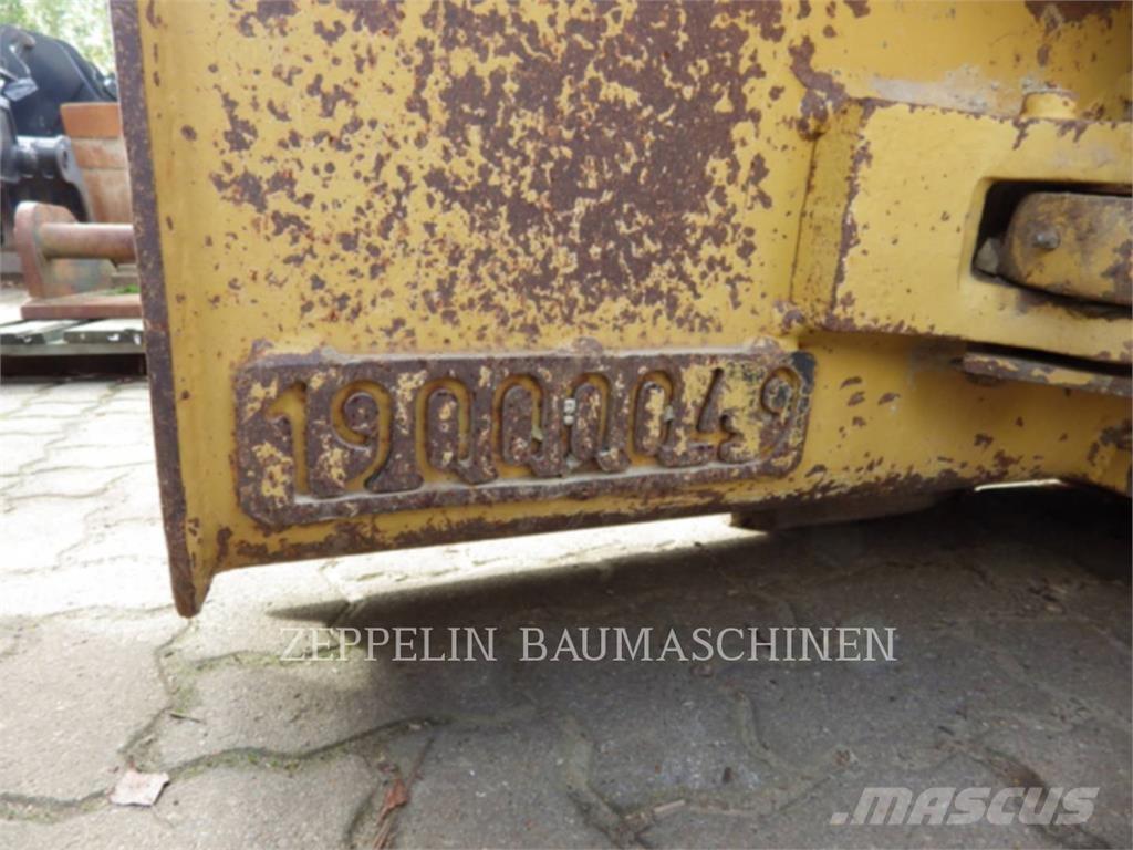 CAT PRIM.-PROD KOMPONENT Excavatoare de santuri