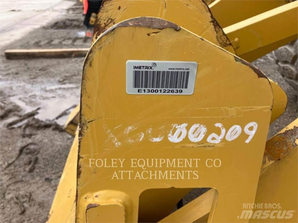 CAT QC938FXD Incarcator pe pneuri