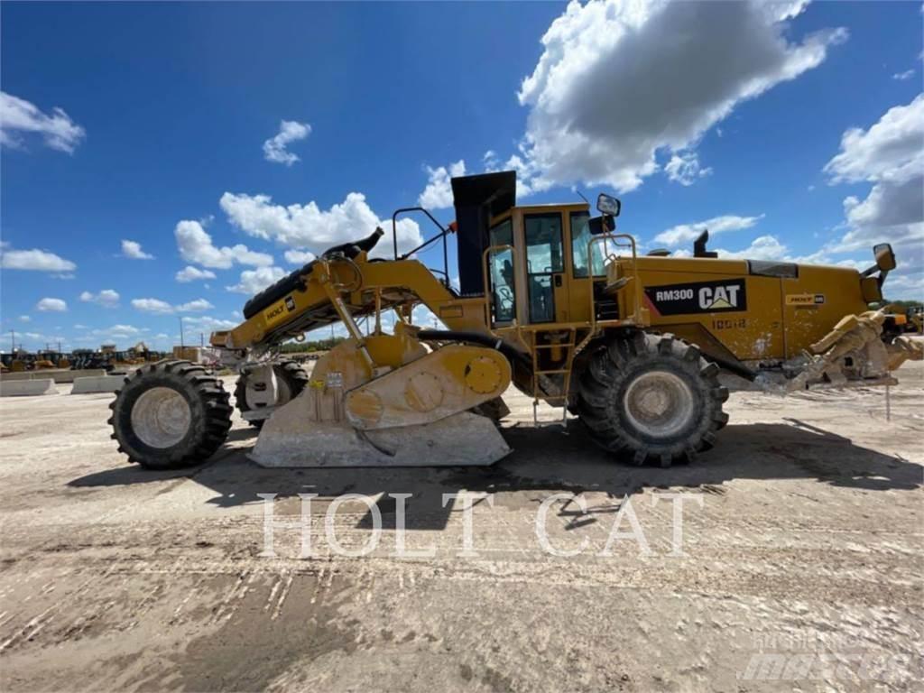 CAT RM300 Reciclatori asfalt