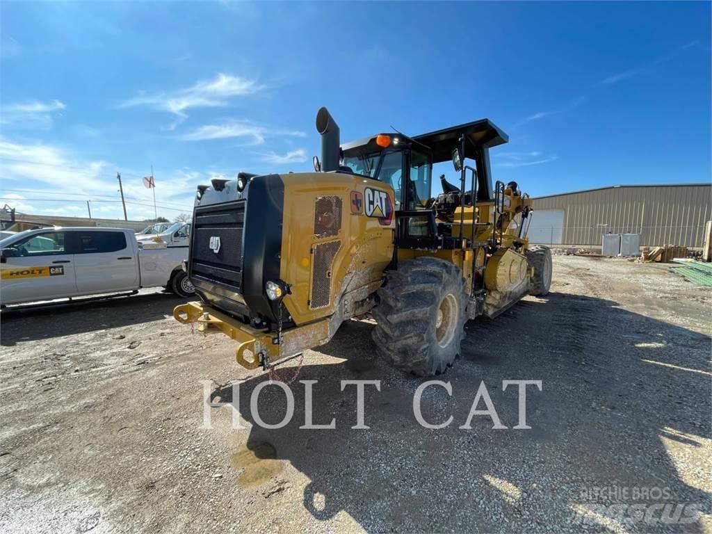 CAT RM400 Reciclatori asfalt