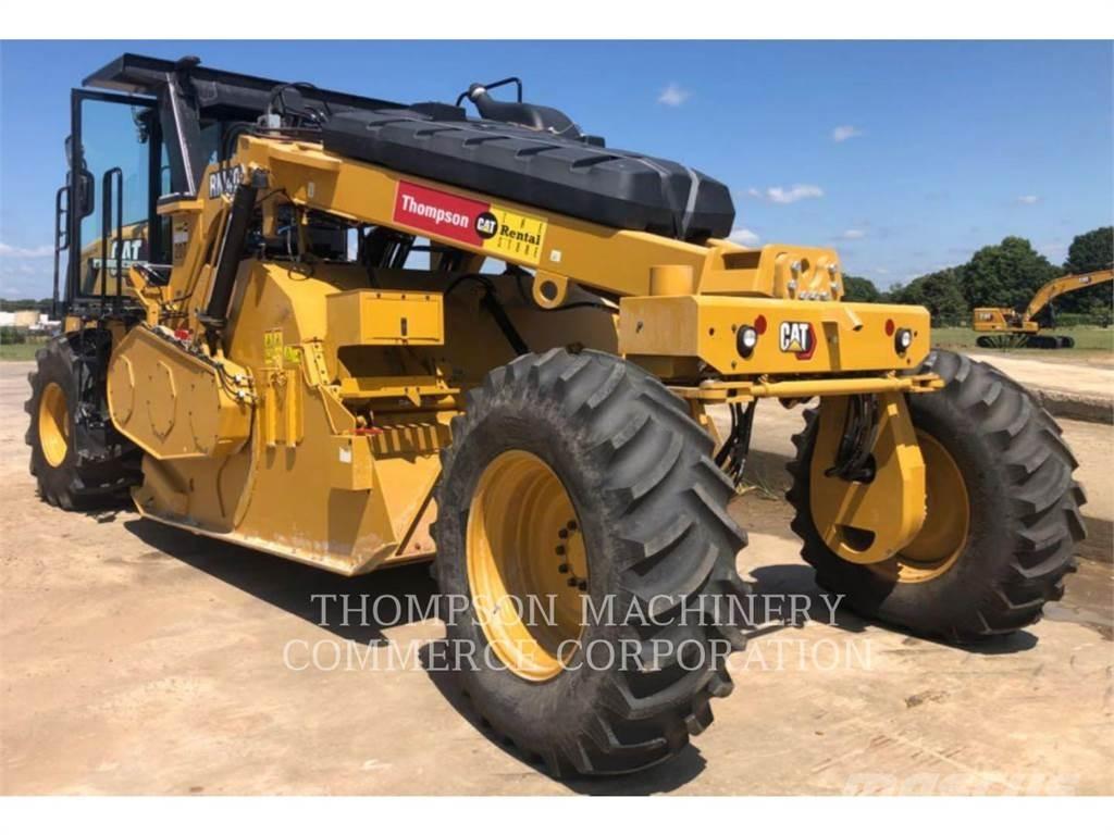 CAT RM400 Reciclatori asfalt