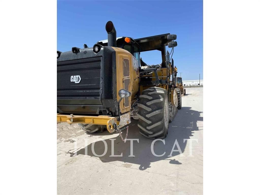 CAT RM400 CAB Reciclatori asfalt