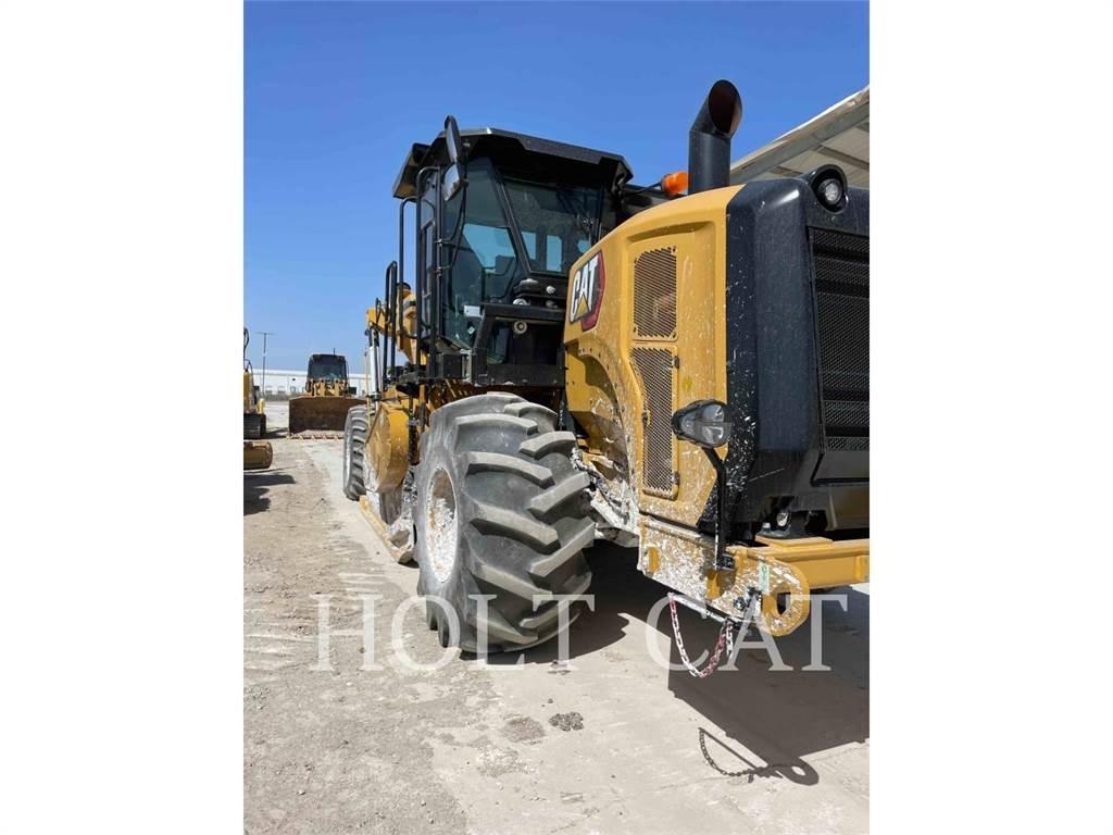 CAT RM400 CAB Reciclatori asfalt
